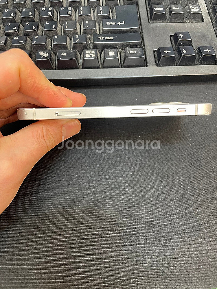 아이폰12미니 64GB 화이트 상태좋은 중고20만팝니다...--6