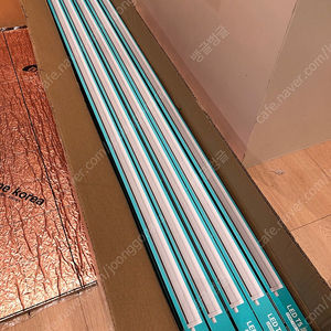 LED T5조명 1200mm(실길이 1160mm) 전주백색을 판매합니다.