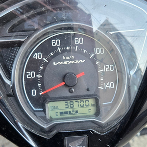 혼다 비전110 팝니다 23년 3월 카메라 달려있어요