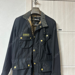 바버 인터내셔널 사이즈38(벨트없음)