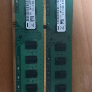 DDR3 4GB * 2 = 8GB 판매중 ( PC용 )