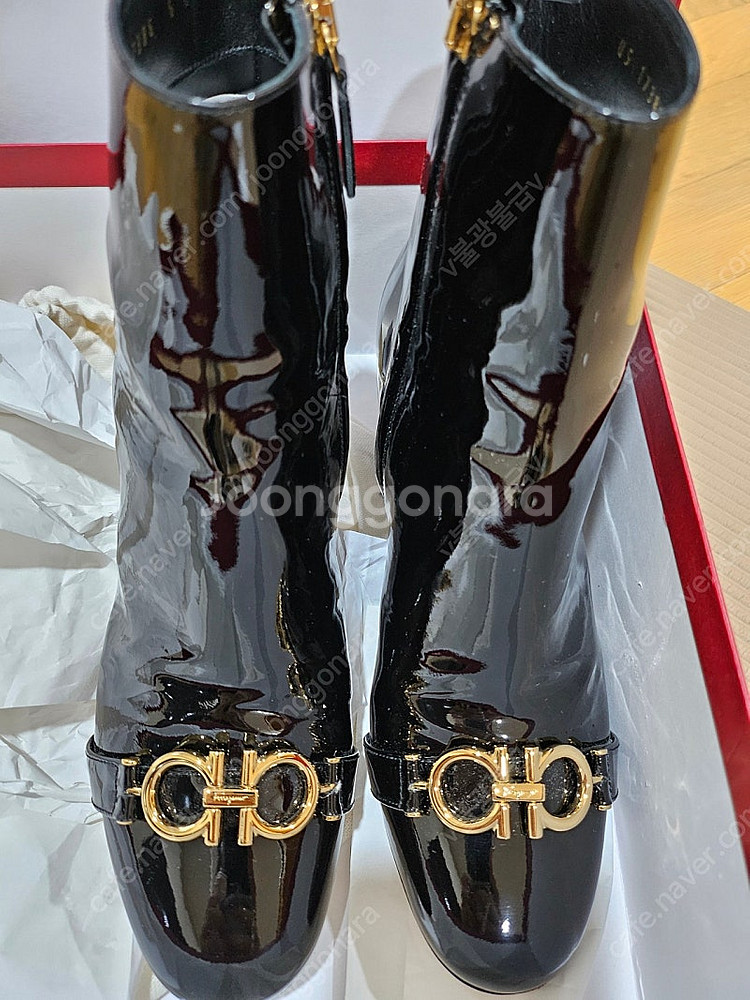 페레가모 소가죽 앵글 부츠 1회 착용--0