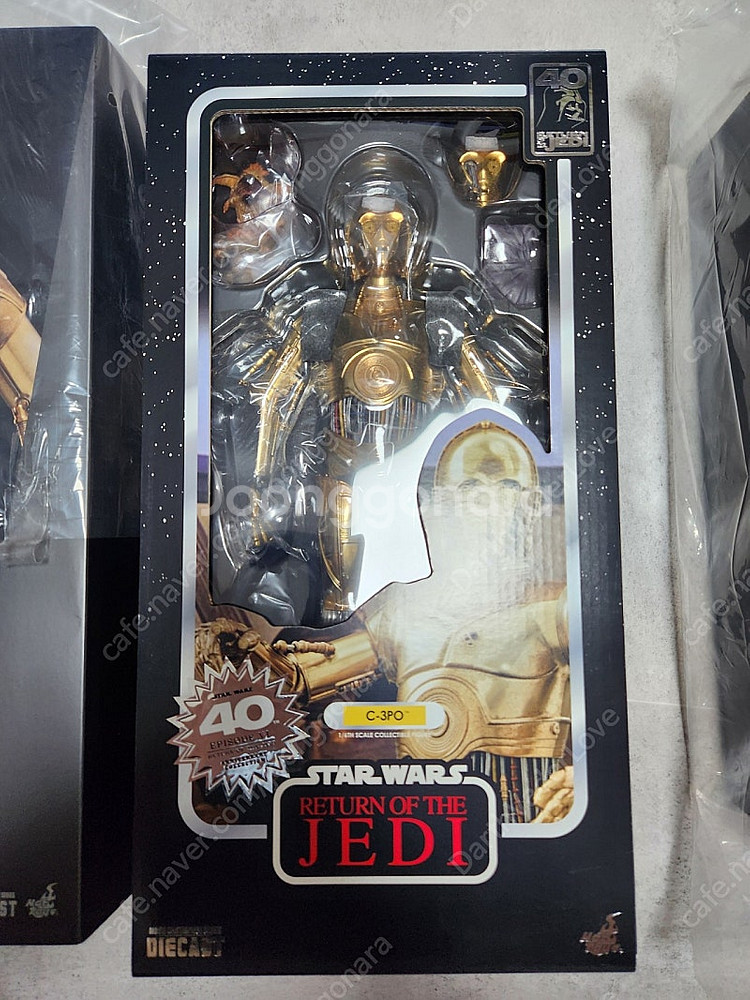 핫토이 스타워즈 C3PO + R2D2 판매합니다.--1