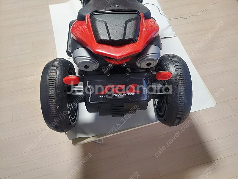 비앤씨 유아용 전동 오토바이팝니다.--0