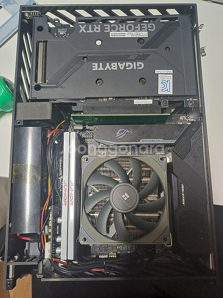 Sff itx 3.2리터 게이밍 미니pc 팝니다.--1