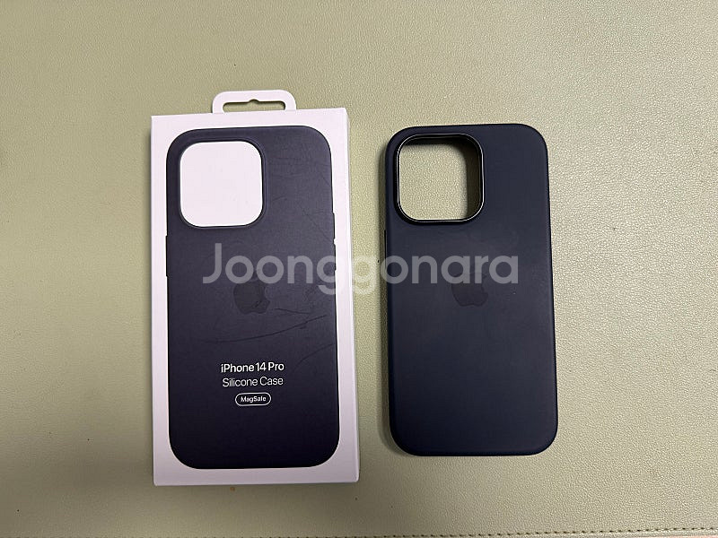 아이폰14프로 정품 실리콘케이스 거의새거--0