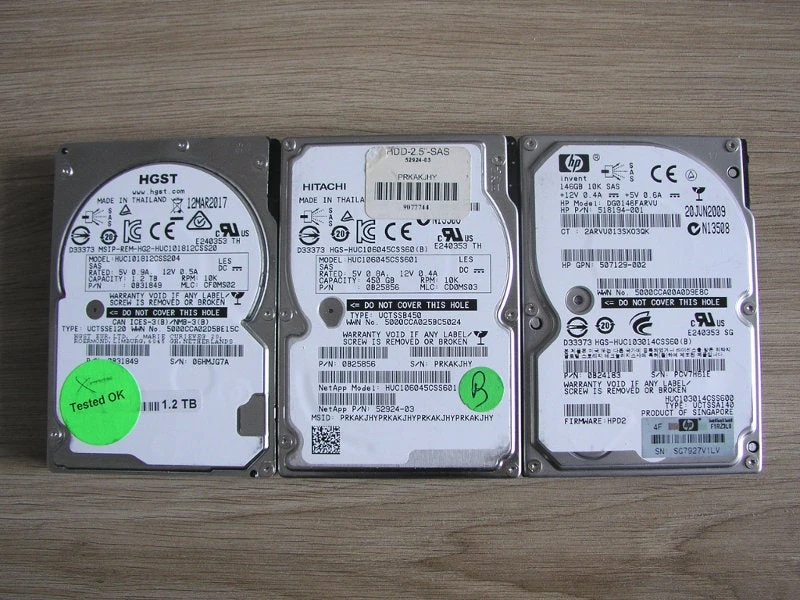 히타치 2.5 SAS 하드디스크 3개 일괄 1.2TB 450GB 147GB 이미지