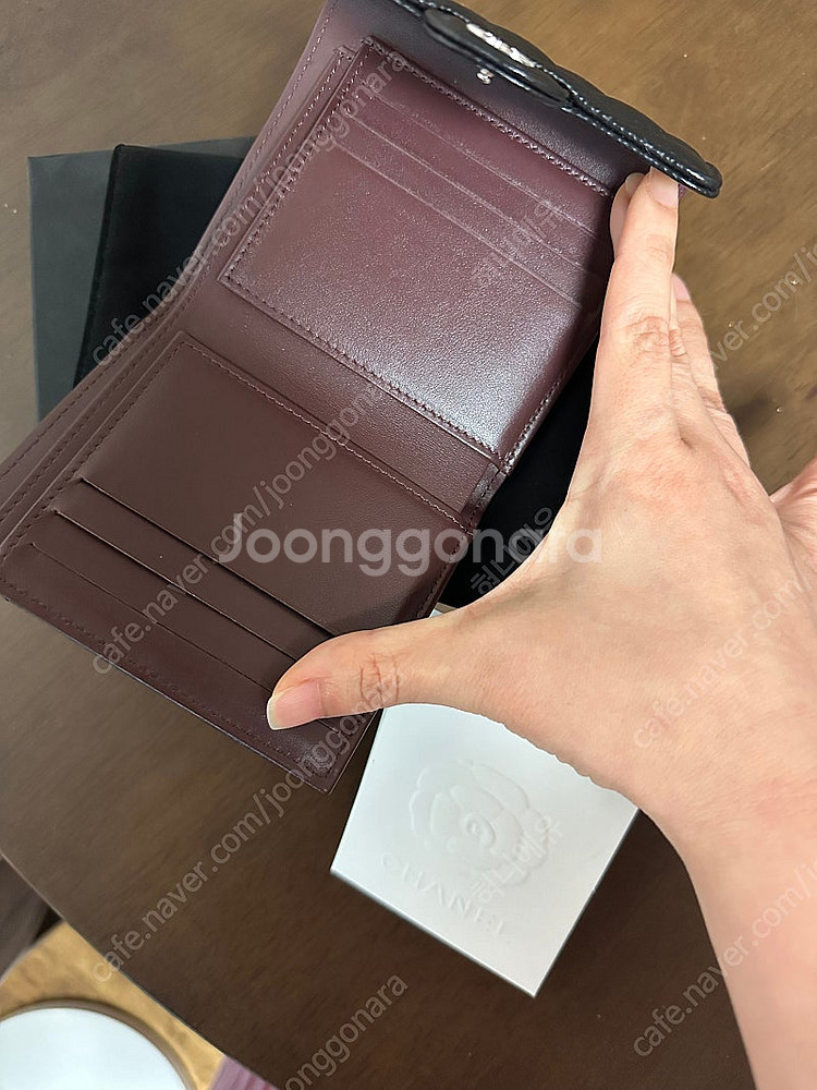 샤넬 클래식 스몰 플랩 반지갑 블랙 캐비어 은장 내장칩--2