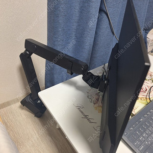 2021년산 한성 모니터 + hp키보드 + 로지텍 g102 팝니다.