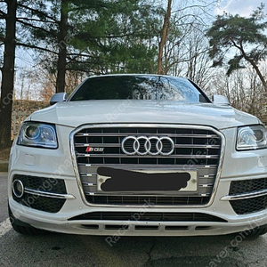15년 아우디 SQ5 앞범퍼 그릴 앗세이 팝니다