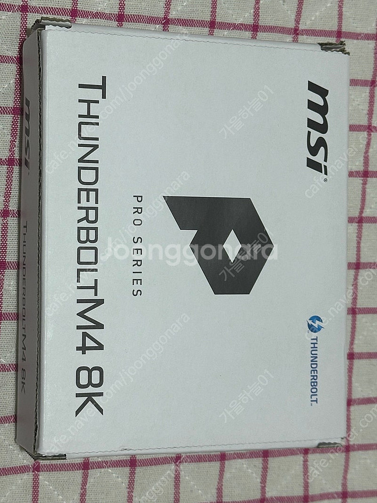 MSI thunderboltm4 8K PCIe adop...--0