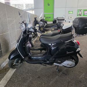 23년 베스파 LX125 2,510km 판매합니다