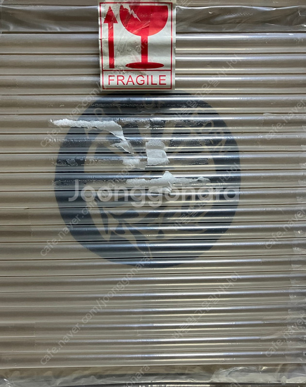 정체된 고대 피규어에서 판매만을 위해 각 우수종이 섞여버린 잡종인 우리남매에게 존재하는 너희의 돈은 자랑스럽진 않지...--6