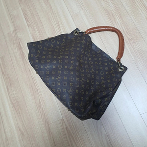 루이비통 닥스 쿠론 러브캣