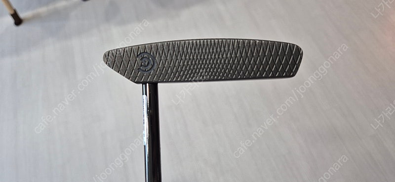 클리브랜드 헌팅턴비치 8번 퍼터 33인치--2