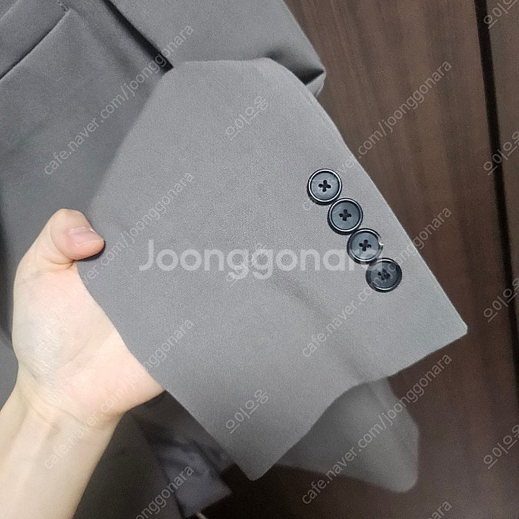 무신사 스탠다드 우먼즈 오버사이즈 블레이저 XS 카키브...--4