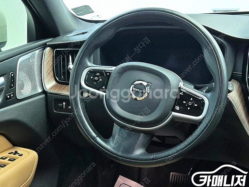 [볼보]XC60(2세대) T8 AWD 인스크립션 (5인...--9