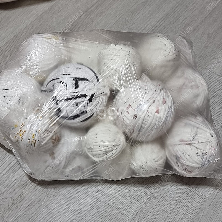 뜨개실 (페브릭얀 4.5키로 한봉당 2만)--3