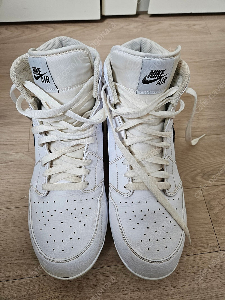 조던1 미드 흰색 포인트화(280)--1