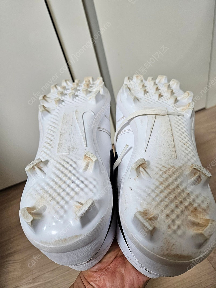 조던1 미드 흰색 포인트화(280)--6