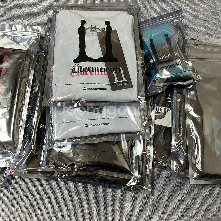 지디 응원봉(포카) 크래들 키링 미공포 및 위버멘쉬 굿...--1