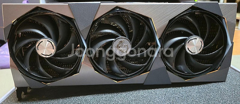 MSI 4090 슈프림 370만에 팝니다. AS 202...--1