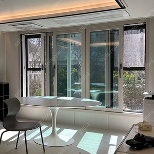 Knoll 사리넨 라미네이트 1830