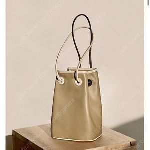 (새상품) 앤오즈 소가죽 버킷백