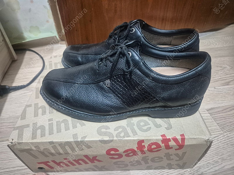 무크구두/노스페이스/등산화/안전화/골프화/탁구화/배드민턴화--235/240/255/275-280-새신발급 이미지