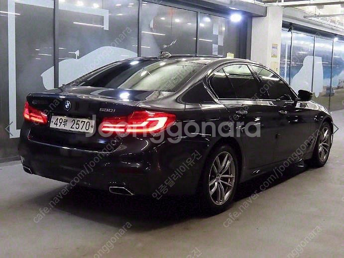 @17년식 5시리즈(7세대) 530i xDrive M ...--4