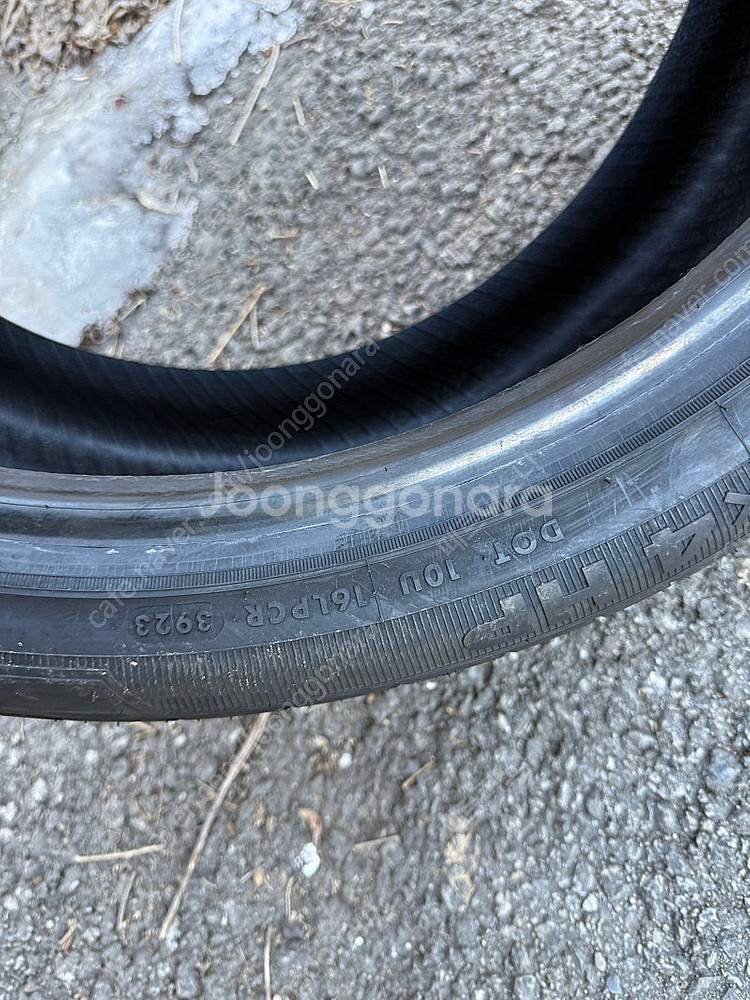 275 40 22 신품 타이어 4짝 저렴하게 팝니다.--2