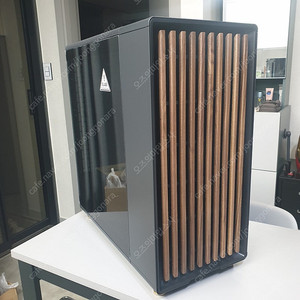 프랙탈디자인 노스 월넛원목 PC케이스