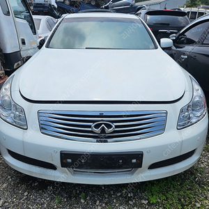 인피니티 g35 중고부품판매합니다.