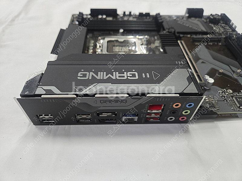 기가바이트 GIGABYTE B760 GAMING X--1