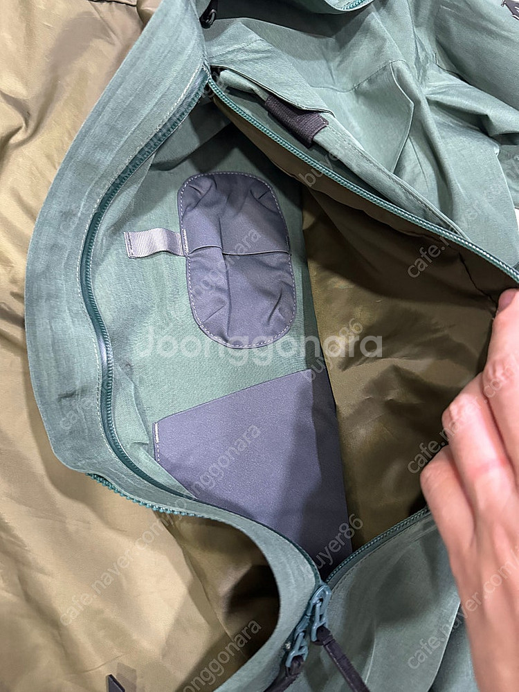 데상트 얼터레인 고어텍스 자켓 MADE IN JAPAN...--6