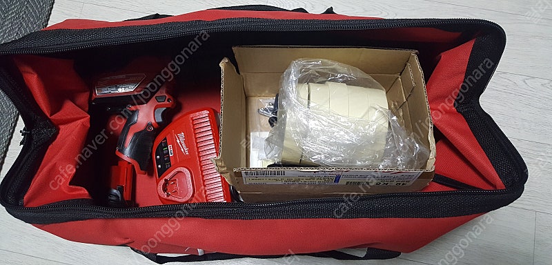 실리콘 작업 공구세트 모두 합쳐서 그냥 21만원에 드립...--0
