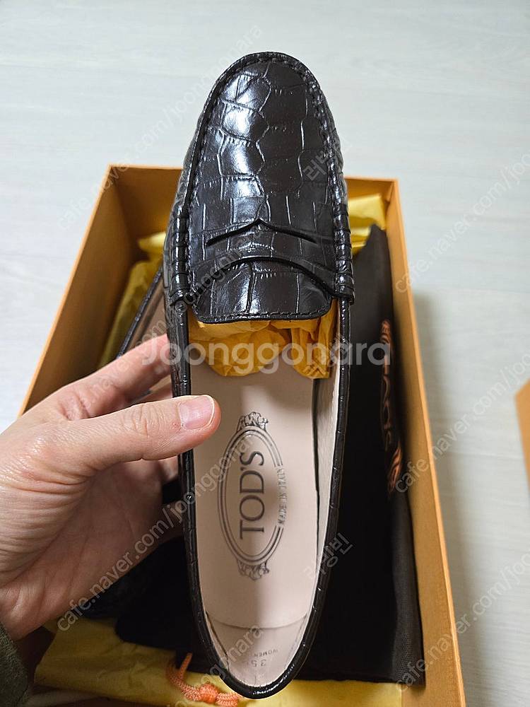 Tod's 토즈 고미노 시티 크록패턴 35.5 새상품 로퍼 슈즈--1