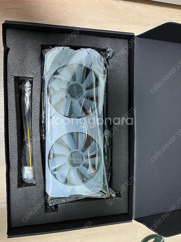Rtx2080super white oc galax 풀박--1