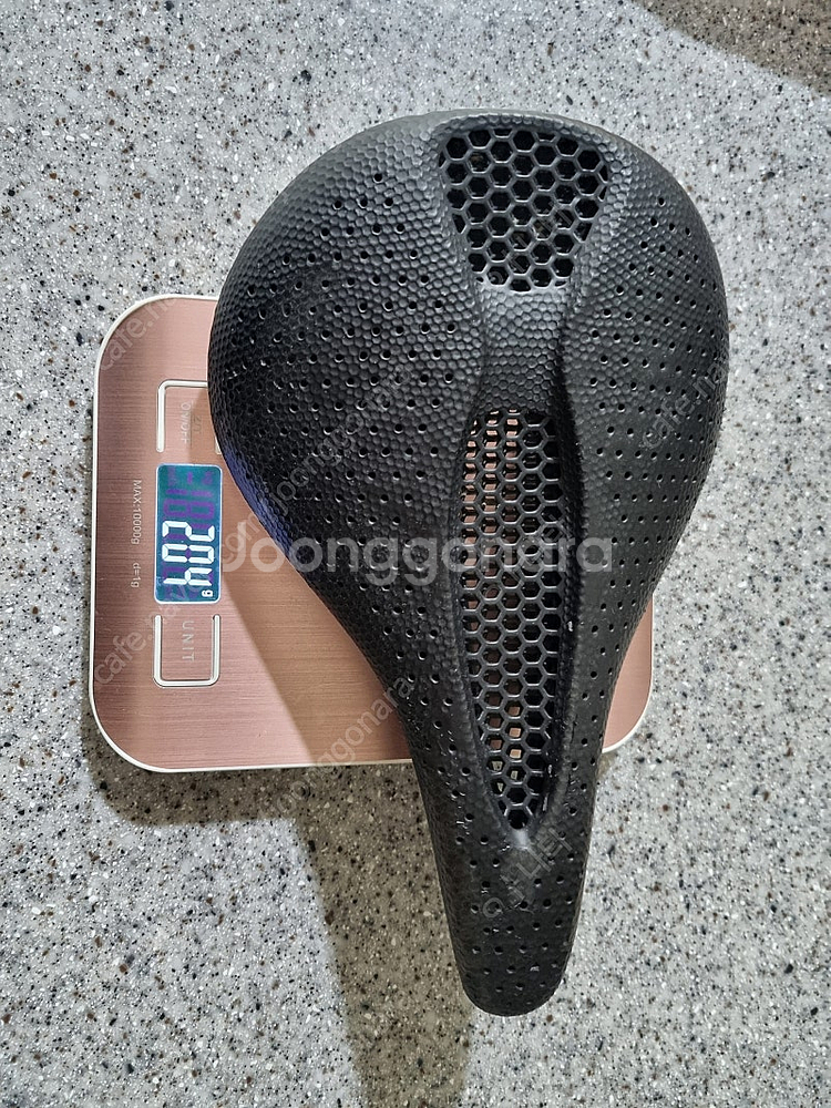 BUCKLOS 3D 카본레일 안장 155mm--0