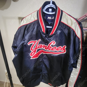 2005년 출고 MLB 양키즈 점퍼 급처