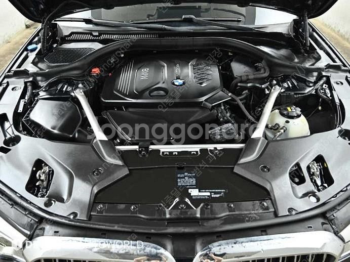 @18년식 5시리즈(7세대) 520d xDrive 럭셔...--6