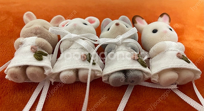 실바니안 신생아 옷 일괄(인형미포함)--1