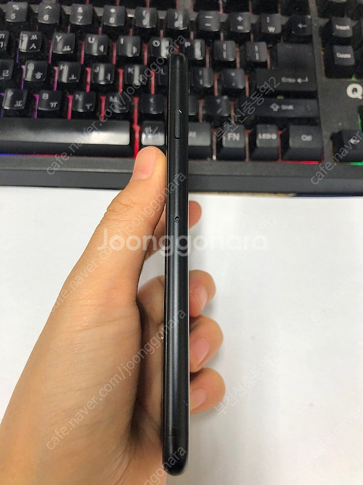 195854 아이폰SE2 블랙 SSS급 64GB 공신폰...--5