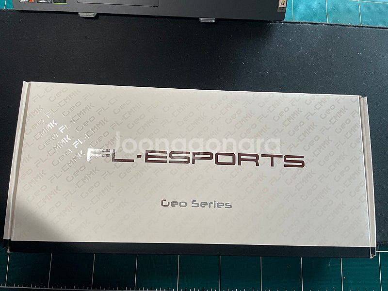 FL-ESPORTS Geo65 딥그레이 풀알루 키보드 팝니다--0