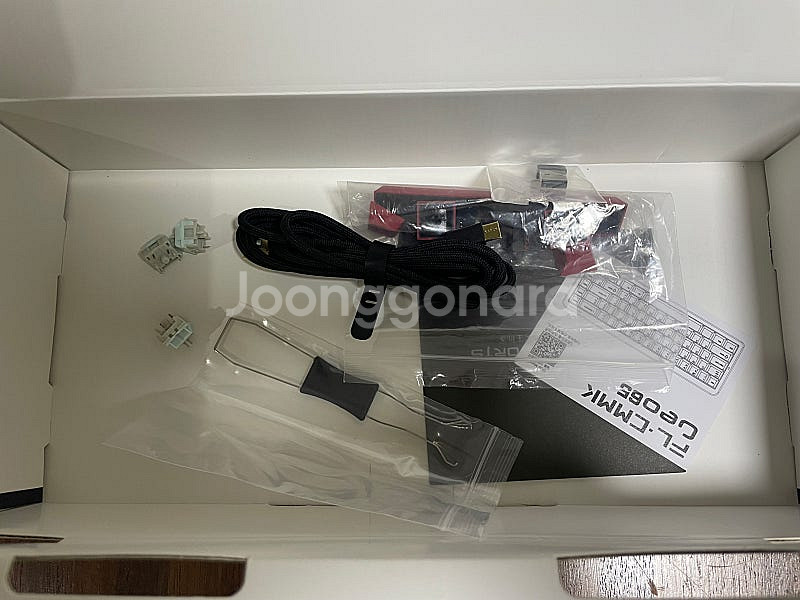 FL-ESPORTS Geo65 딥그레이 풀알루 키보드 팝니다--3