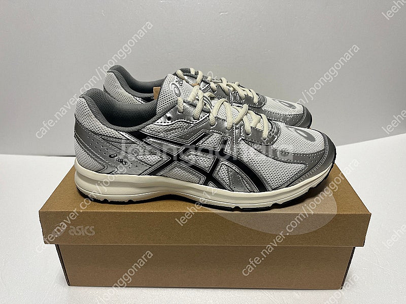 265 270 275 아식스 조그 100S 화이트 블랙--0