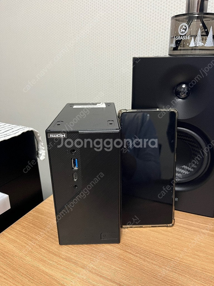 데스크미니 Asrock x300_4650g--1