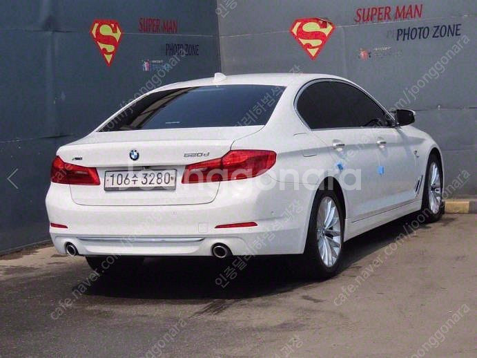 @18년식 5시리즈(7세대) 520d xDrive 럭셔...--4