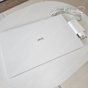 LG 그램 15.6인치 (15ZD980-GX50K) 팝니다.