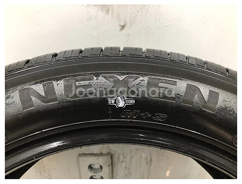중고타이어 넥센타이어 로디안GTX 215/55R18 트...--4